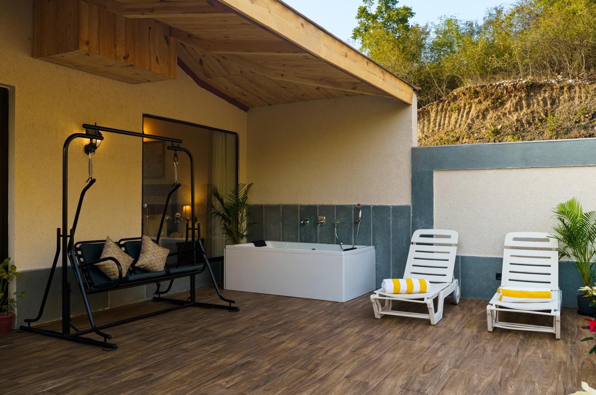 Anandam - A Luxury Resort In Udajpur Zewnętrze zdjęcie