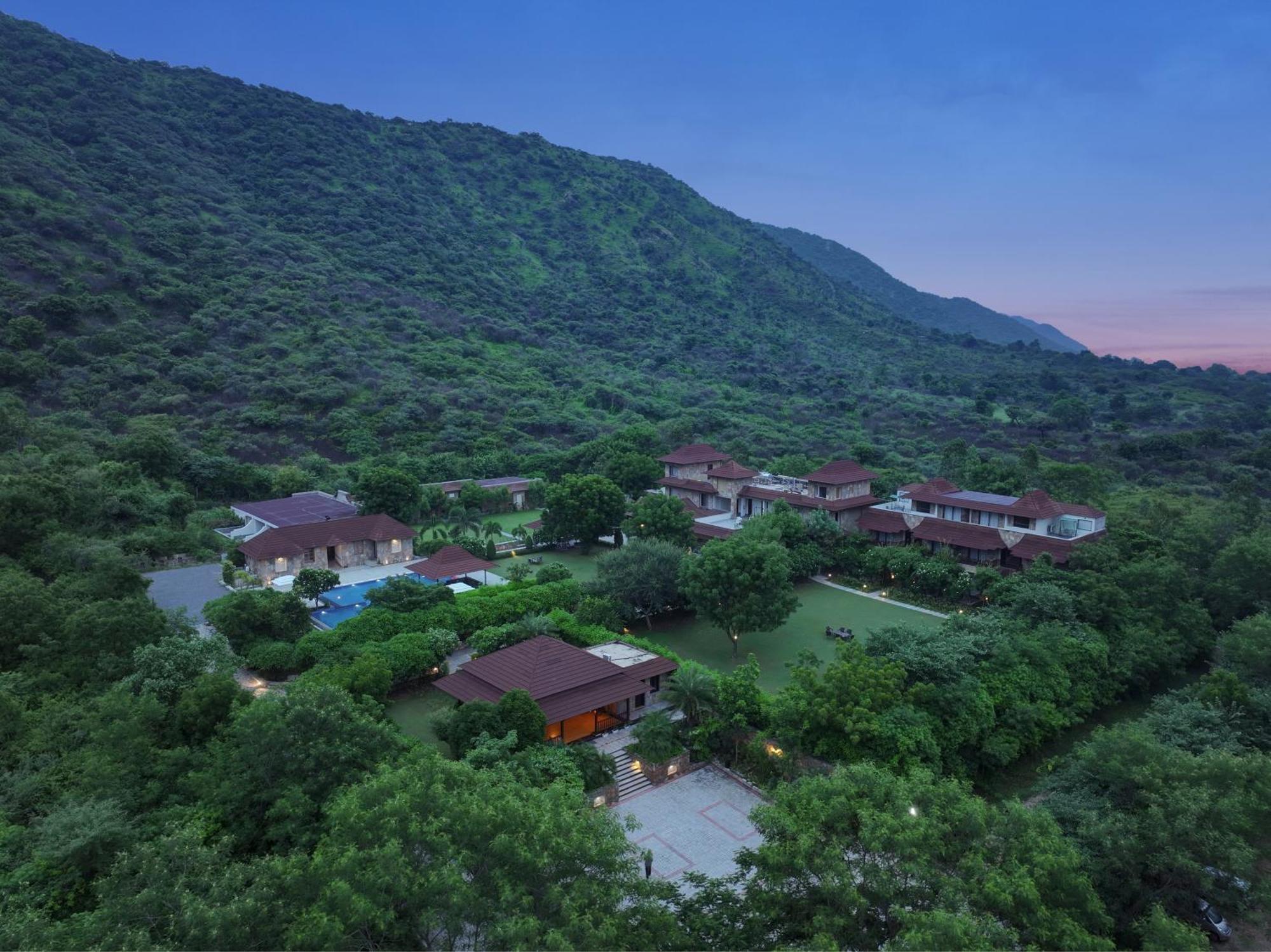 Anandam - A Luxury Resort In Udajpur Zewnętrze zdjęcie