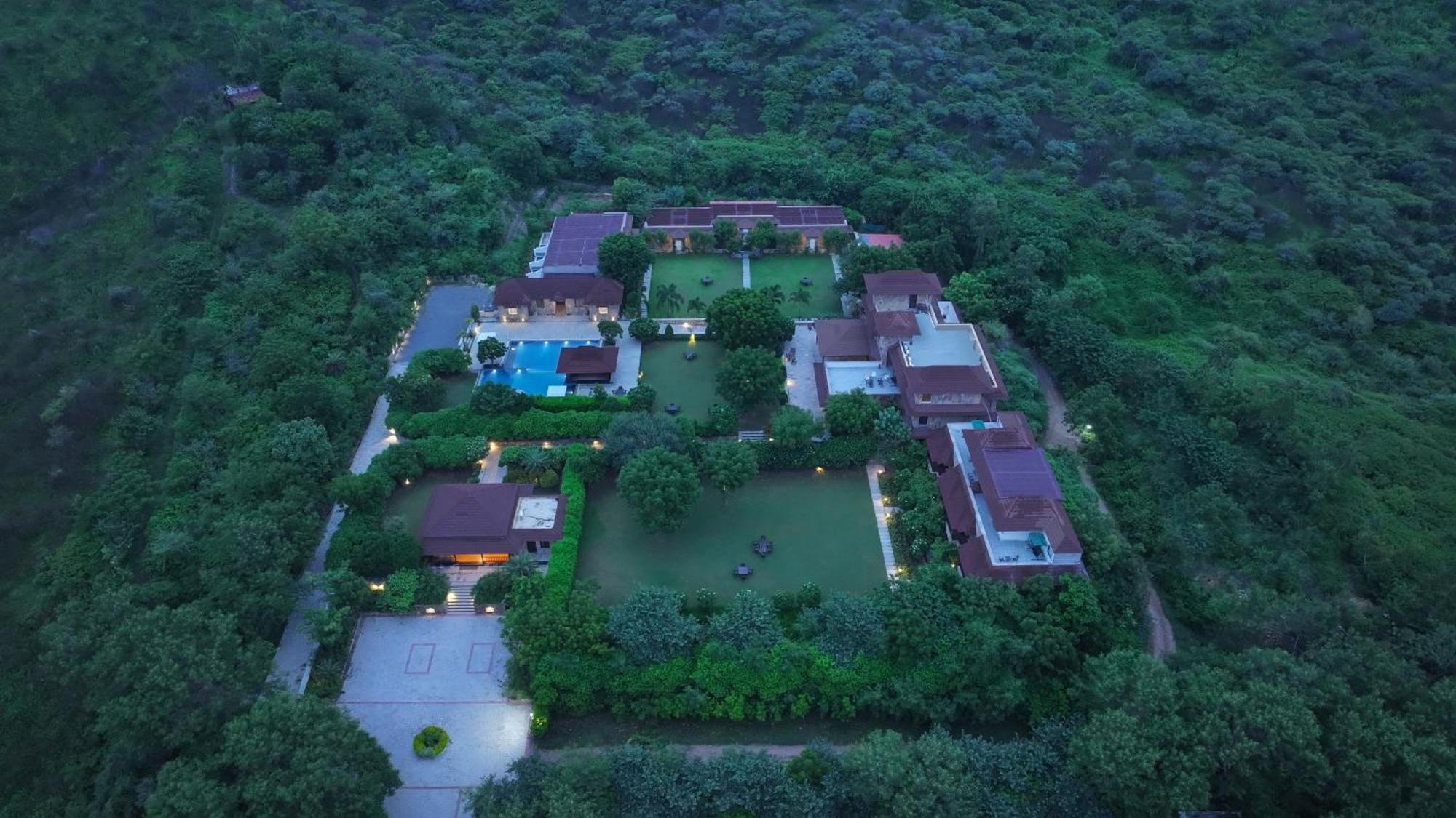 Anandam - A Luxury Resort In Udajpur Zewnętrze zdjęcie